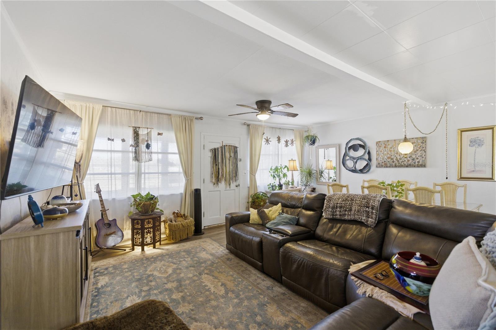 Image 4 of 24 For 872 Lake Shore Terrace