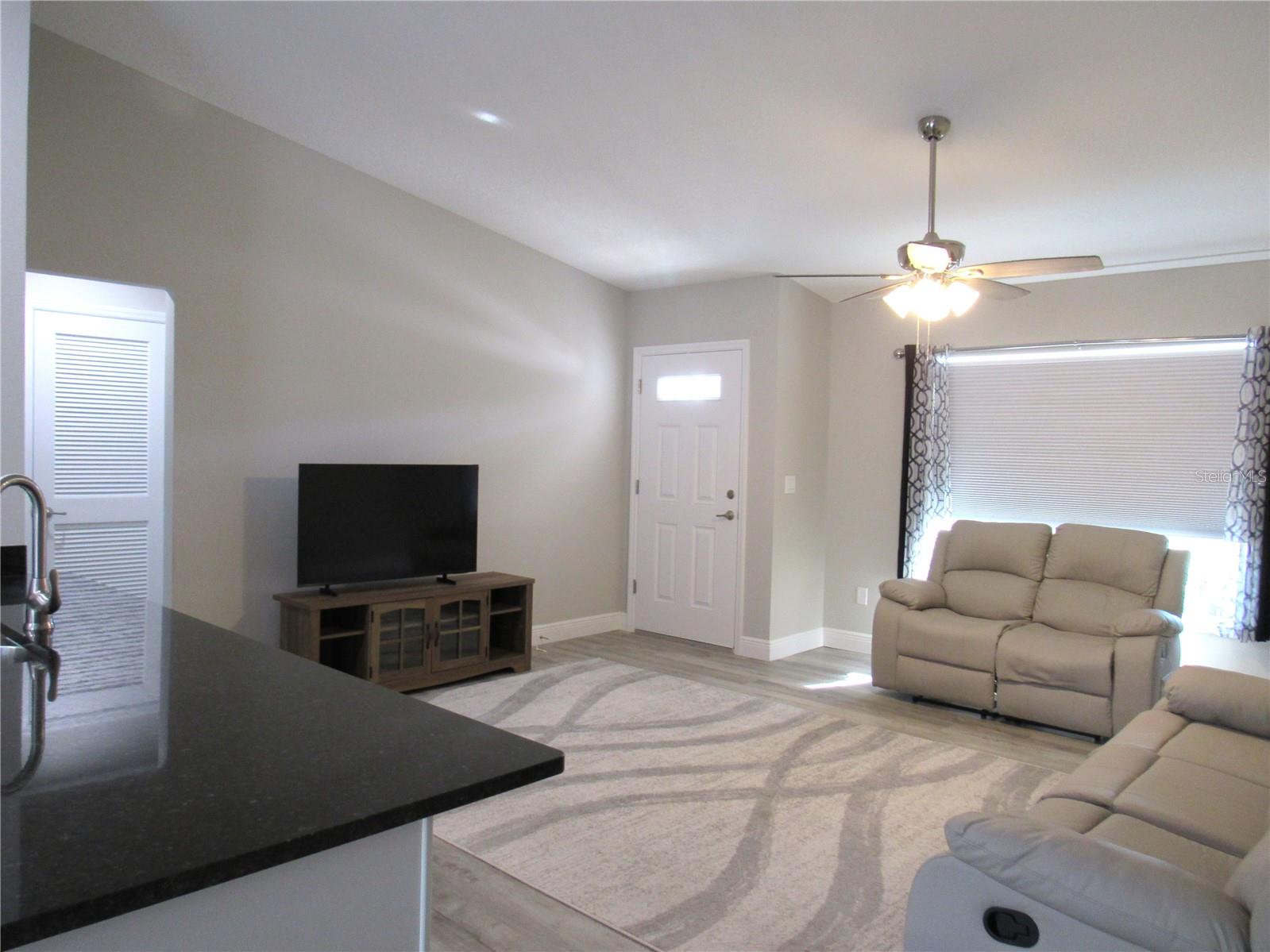 Image 17 of 31 For 3637 Wilhelm Street