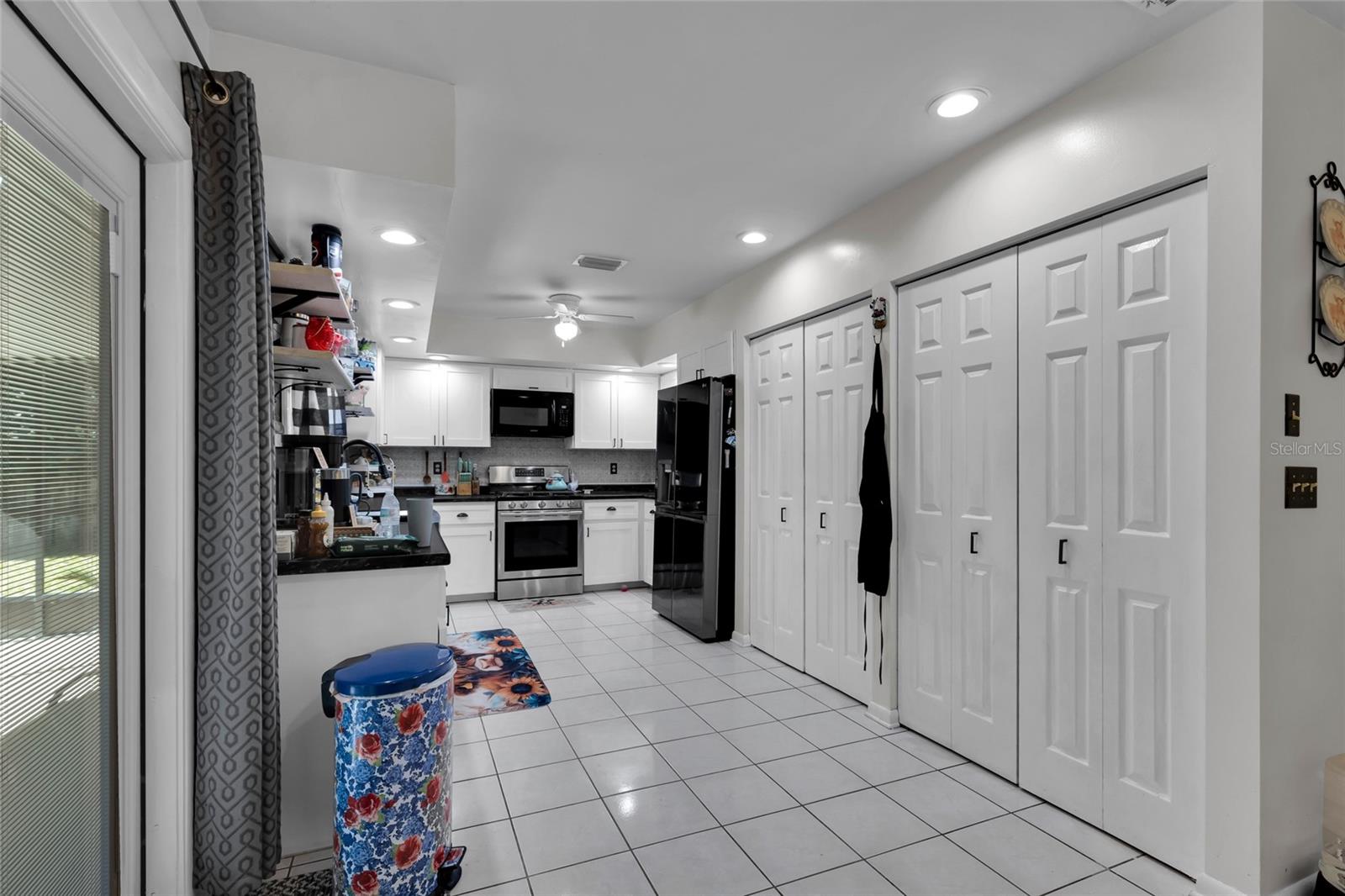 Image 18 of 47 For 3928 14th Place