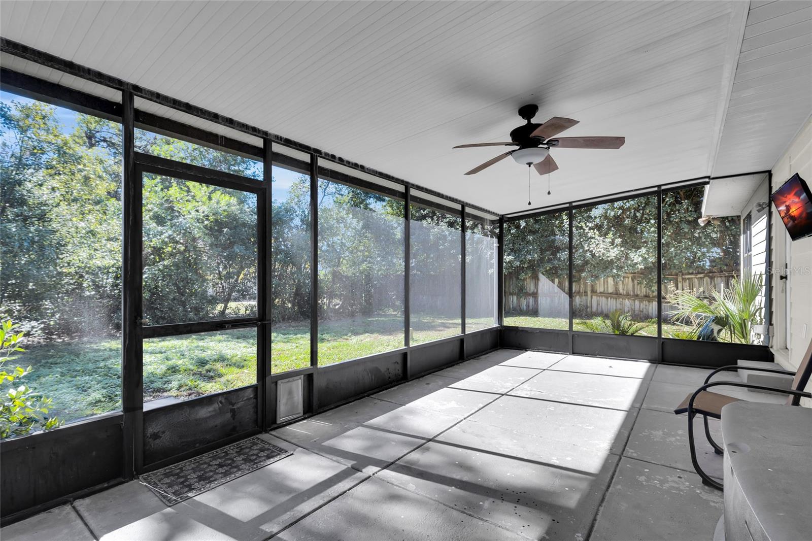 Image 21 of 47 For 3928 14th Place