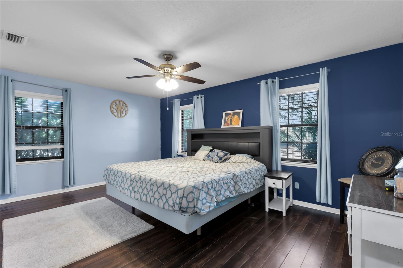 Image 27 of 47 For 3928 14th Place