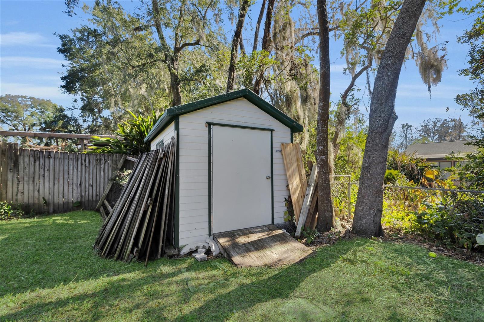 Image 32 of 47 For 3928 14th Place