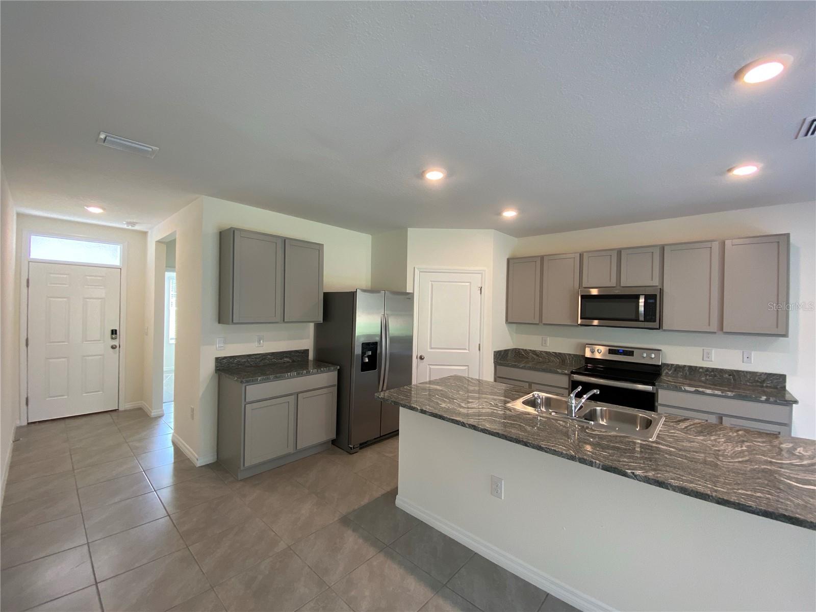 Image 10 of 43 For 113 Hickory Course Loop