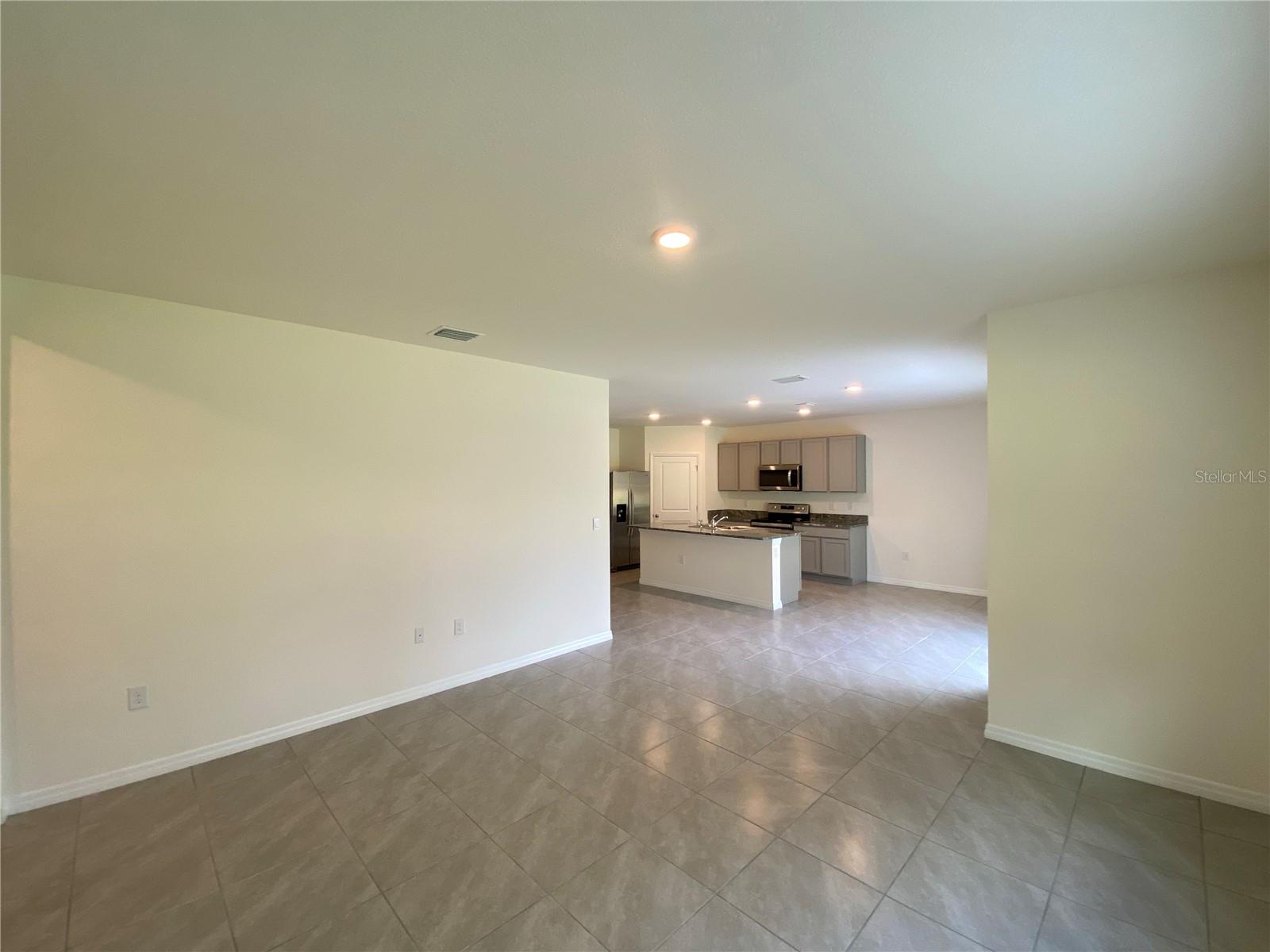 Image 11 of 43 For 113 Hickory Course Loop