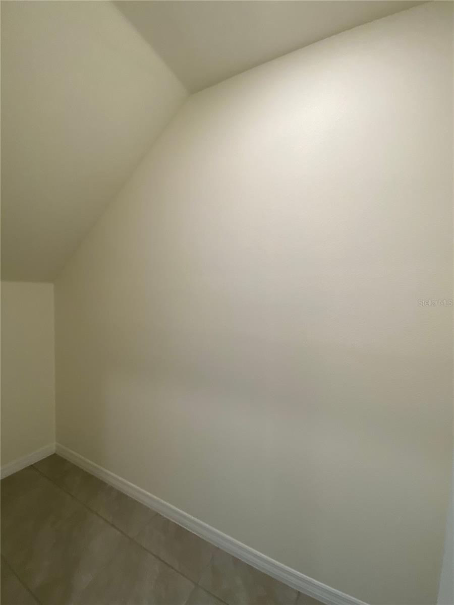 Image 13 of 43 For 113 Hickory Course Loop