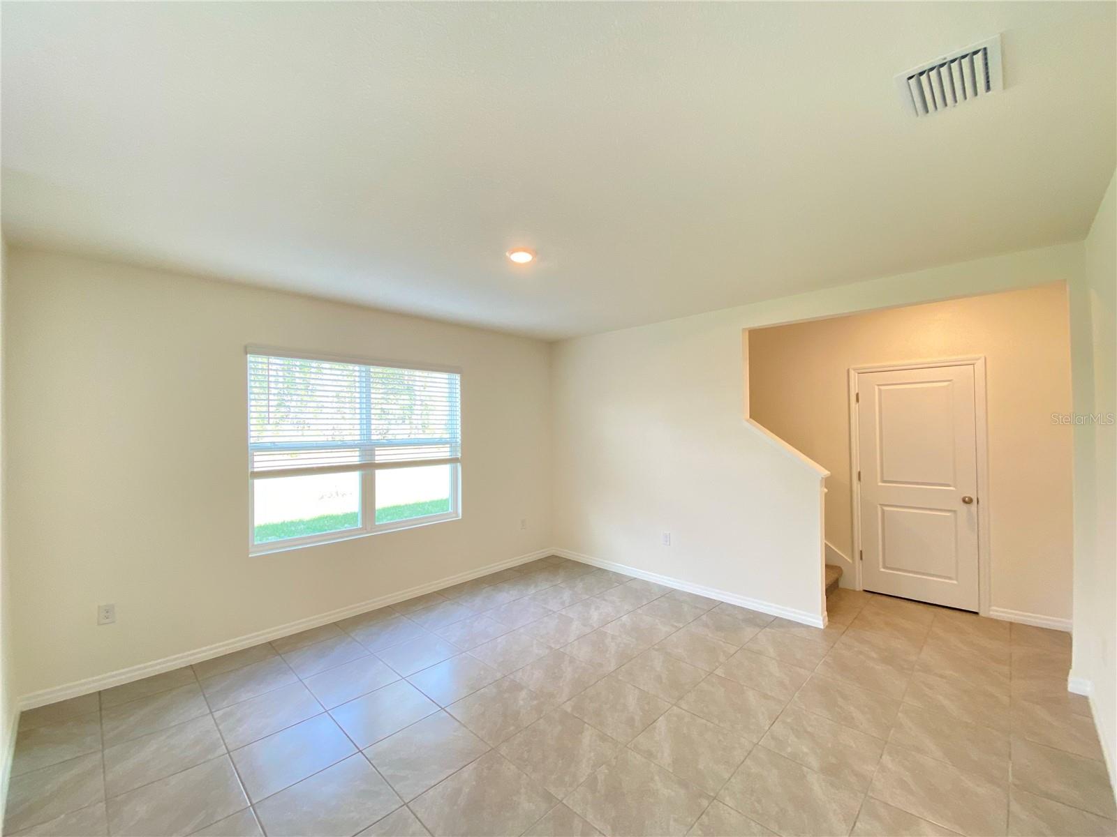 Image 16 of 43 For 113 Hickory Course Loop