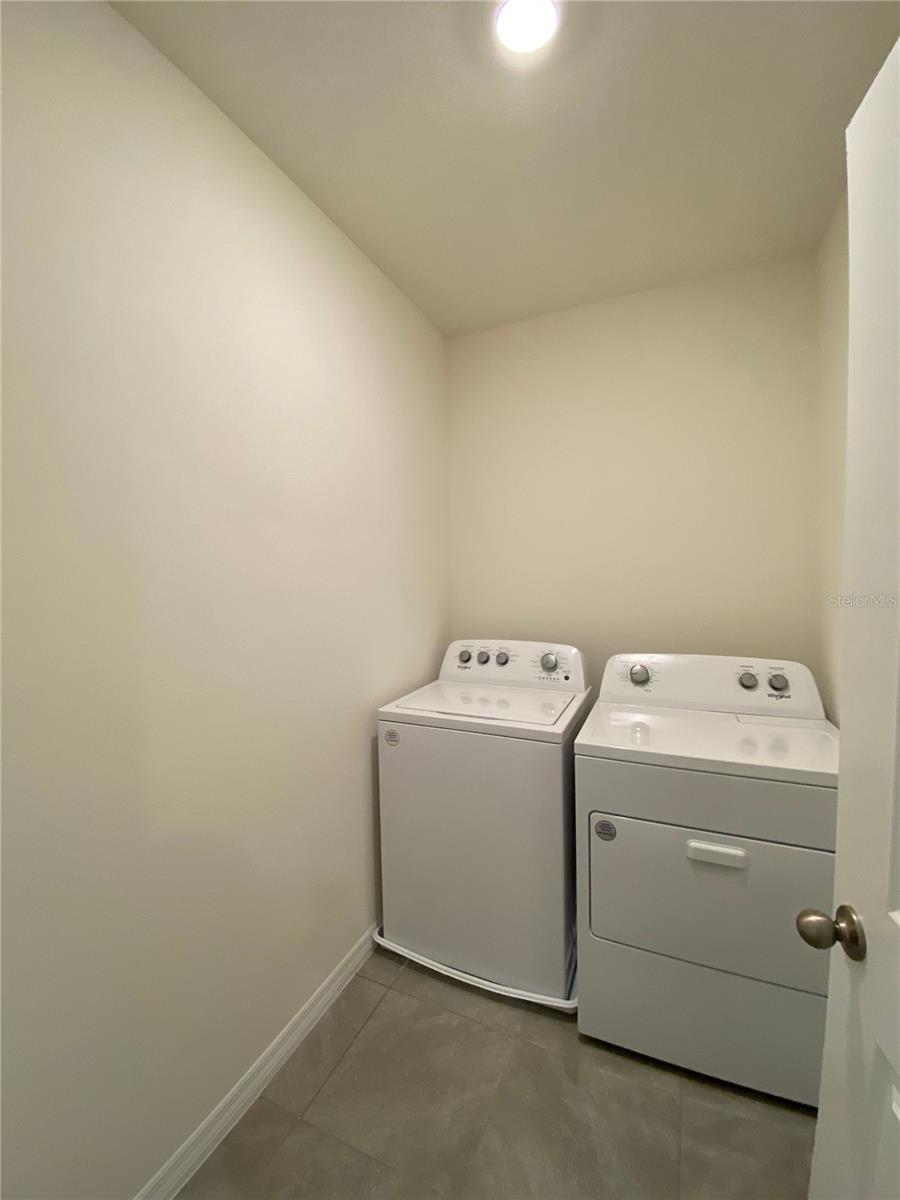 Image 22 of 43 For 113 Hickory Course Loop