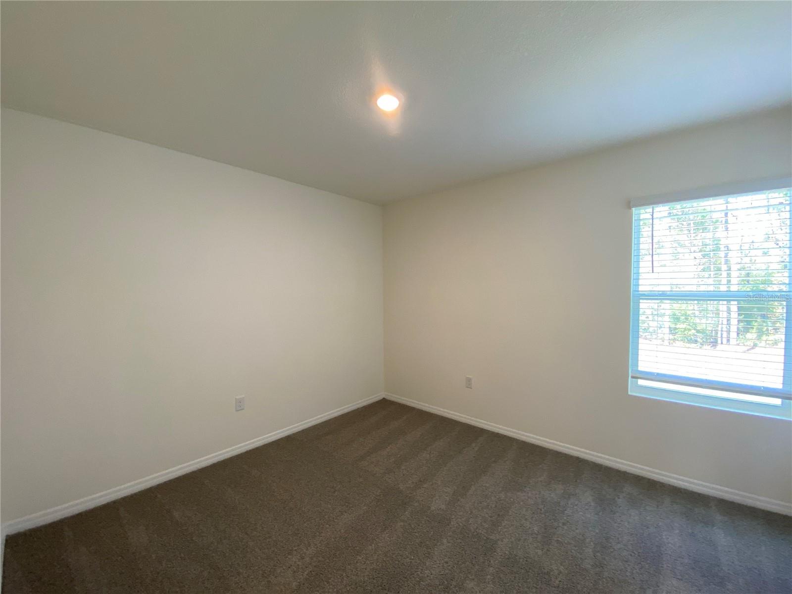 Image 24 of 43 For 113 Hickory Course Loop