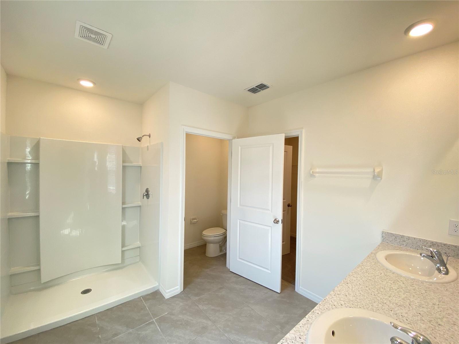 Image 30 of 43 For 113 Hickory Course Loop