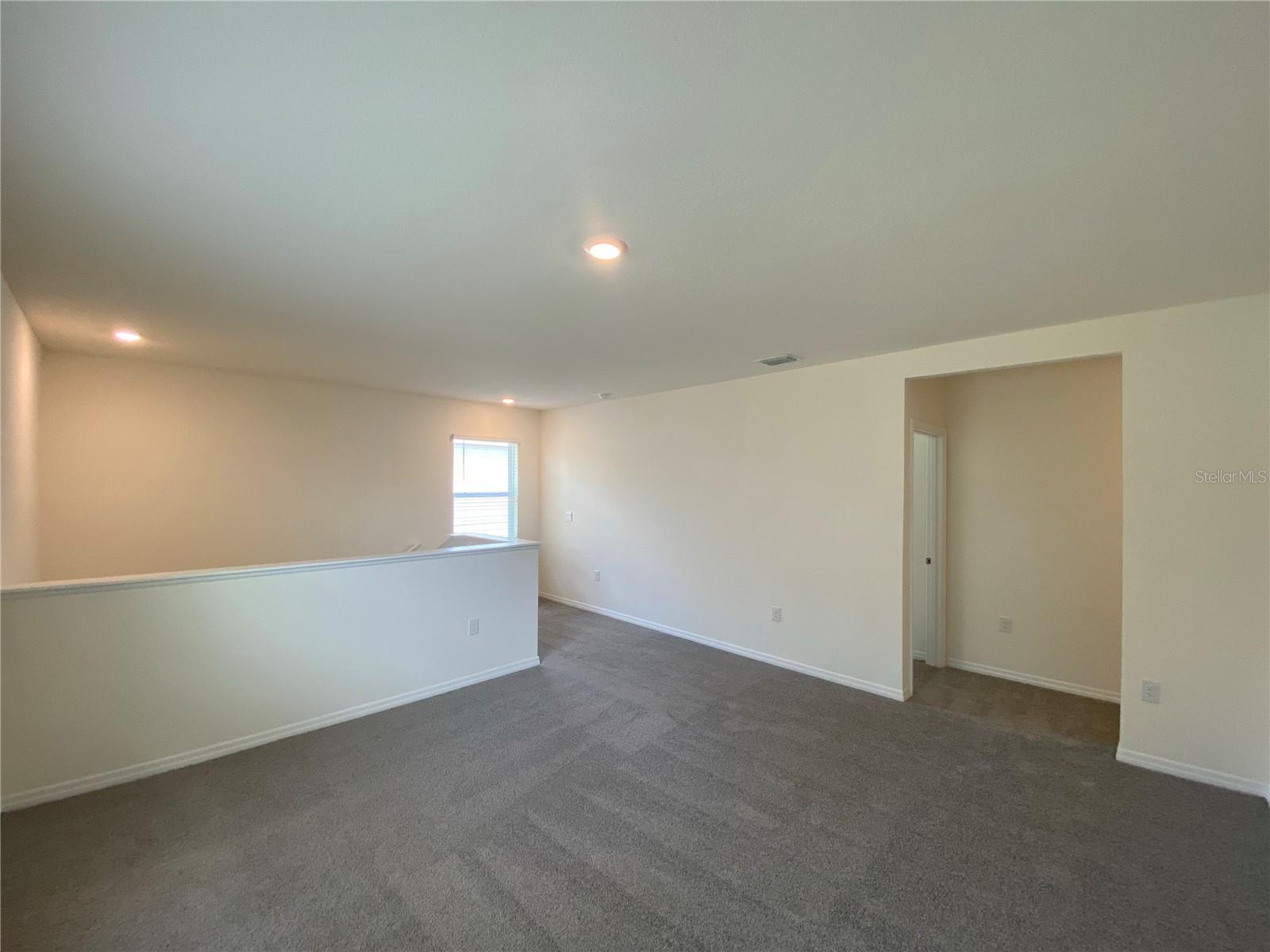 Image 33 of 43 For 113 Hickory Course Loop