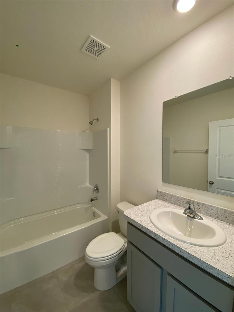 Image 34 of 43 For 113 Hickory Course Loop