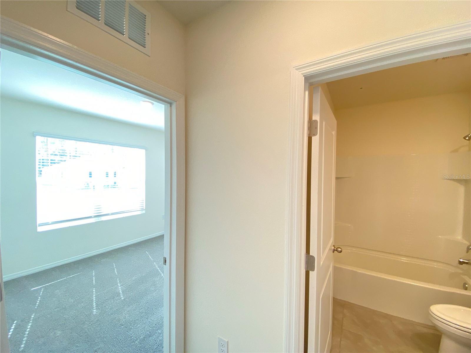 Image 40 of 43 For 113 Hickory Course Loop