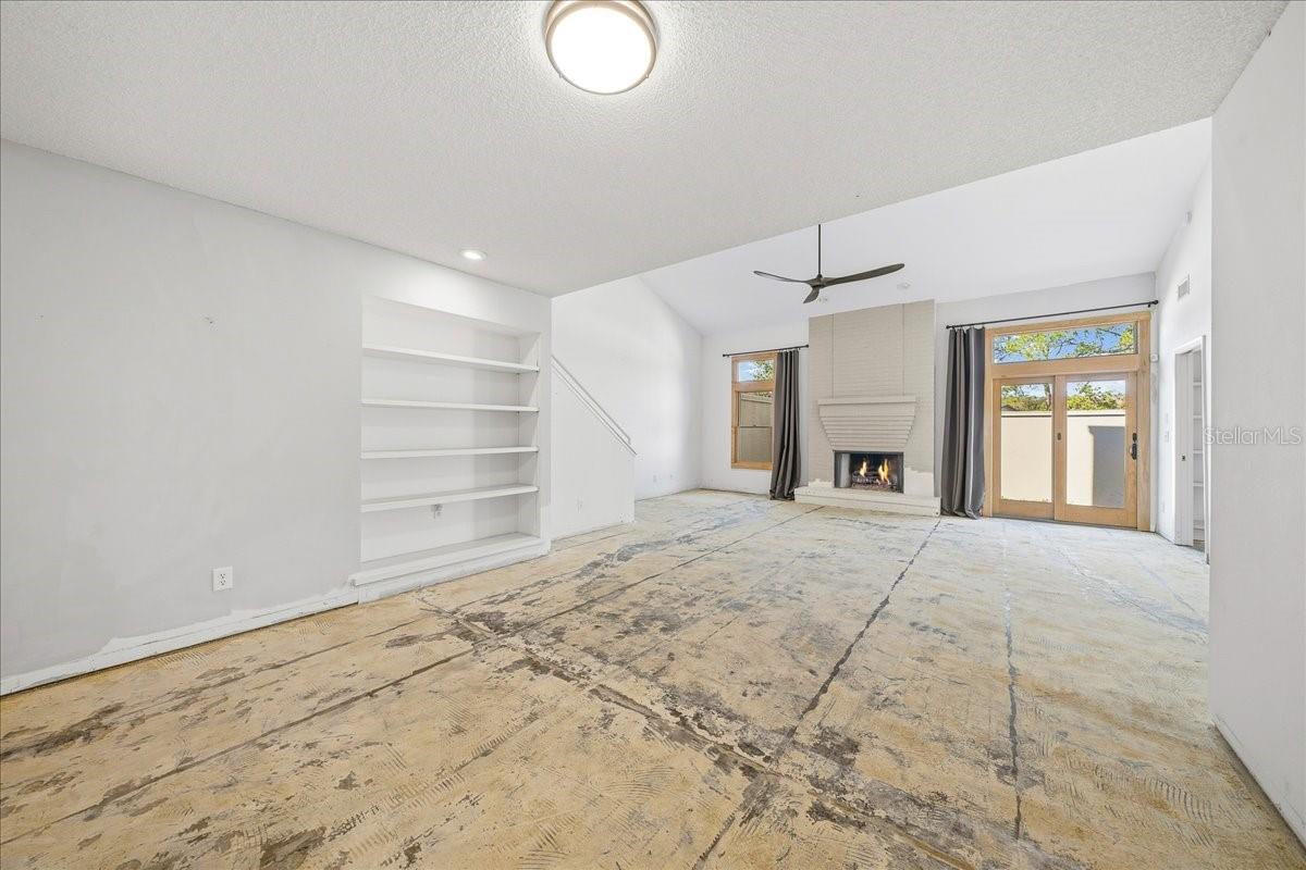 Image 17 of 61 For 1733 27th Loop