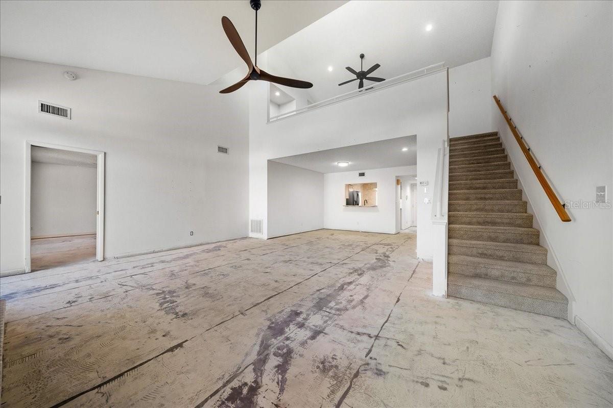 Image 22 of 61 For 1733 27th Loop