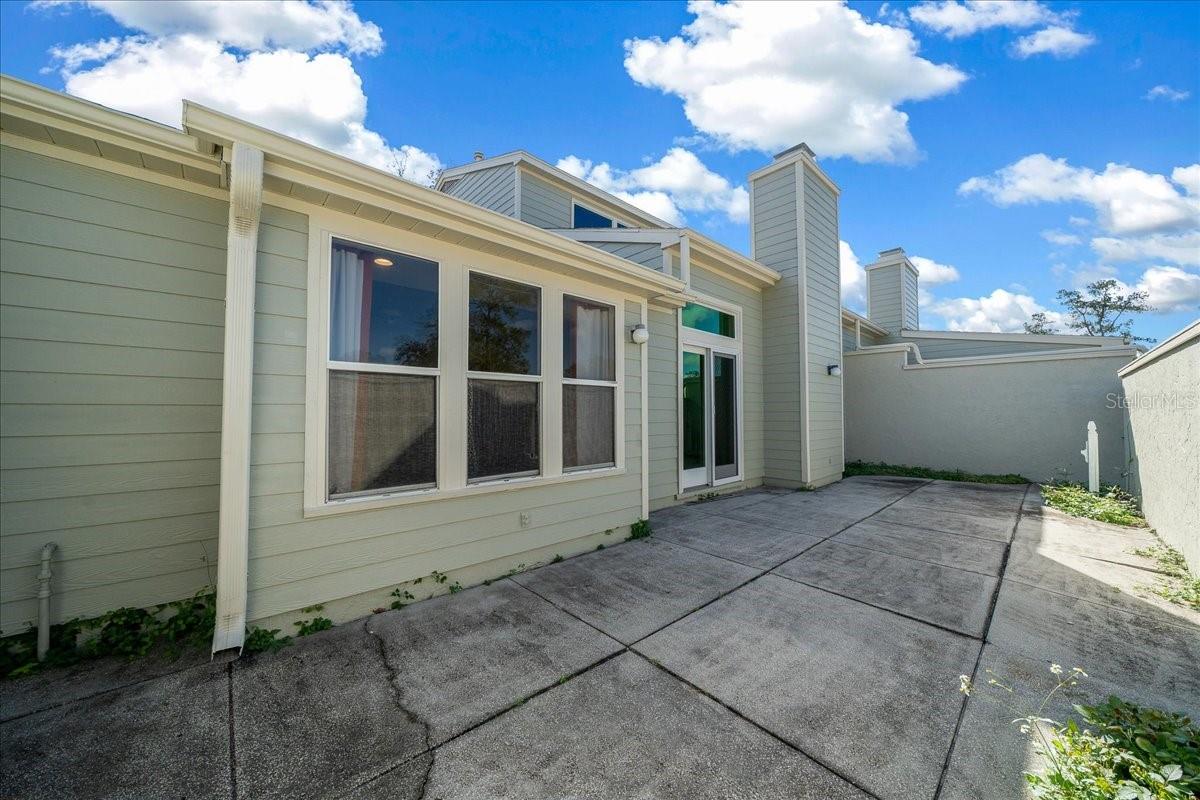 Image 23 of 61 For 1733 27th Loop