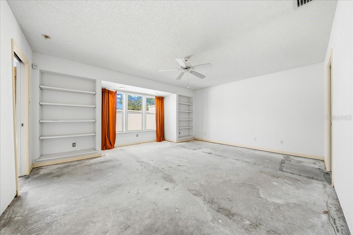 Image 26 of 61 For 1733 27th Loop