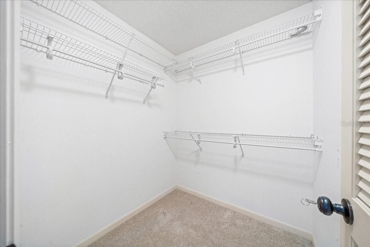 Image 40 of 61 For 1733 27th Loop