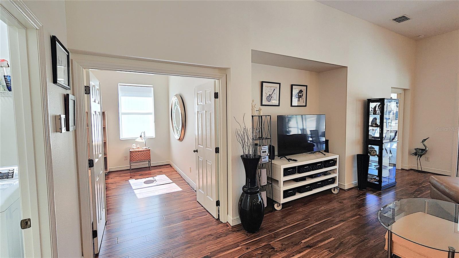 Image 31 of 85 For 1636 Caroline Path