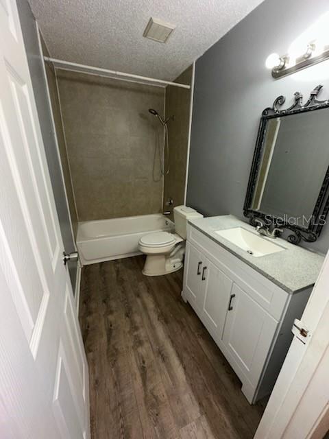 Image 4 of 13 For 2000 40th Street Road