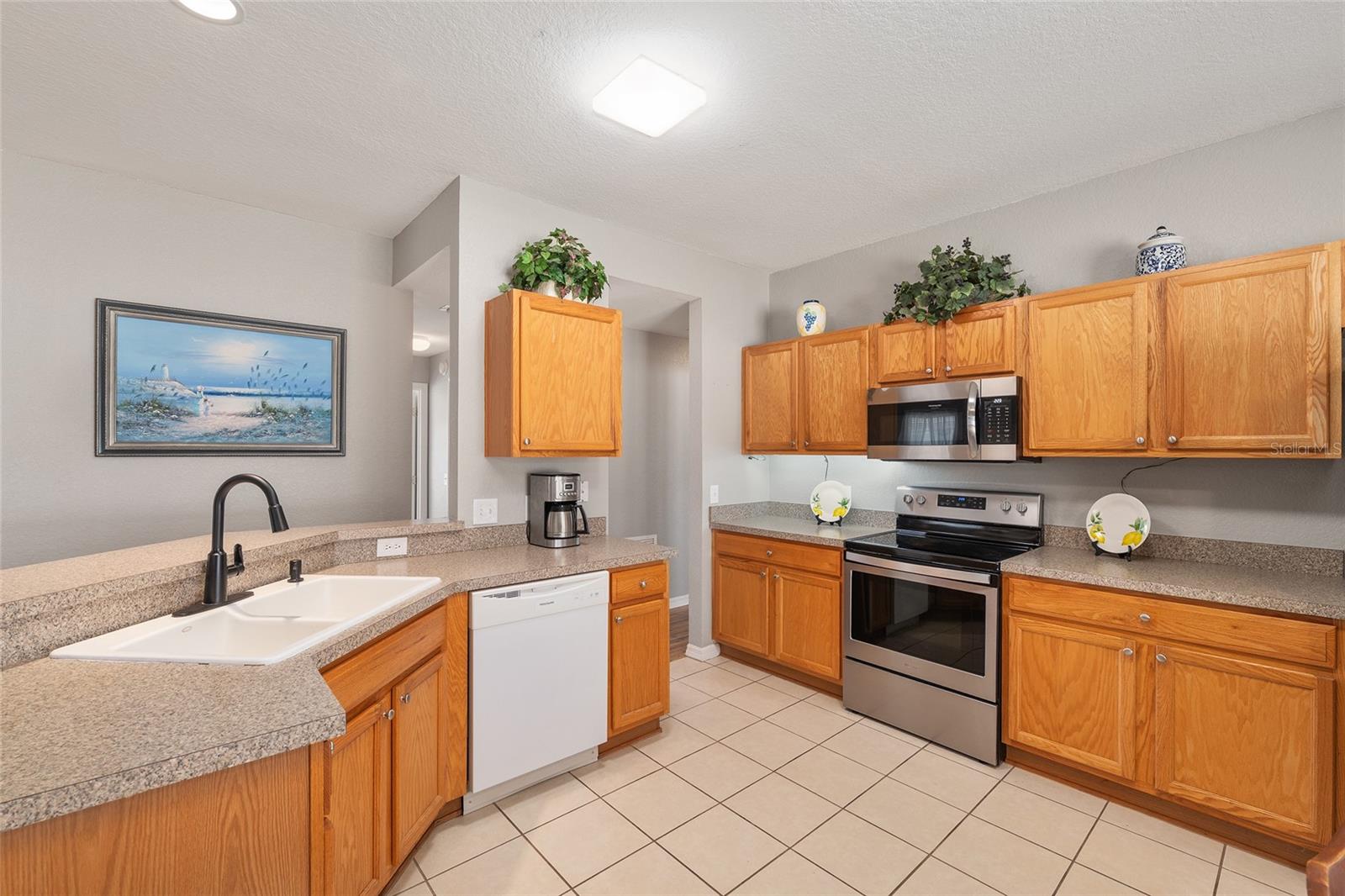 Image 16 of 66 For 11800 91st Circle