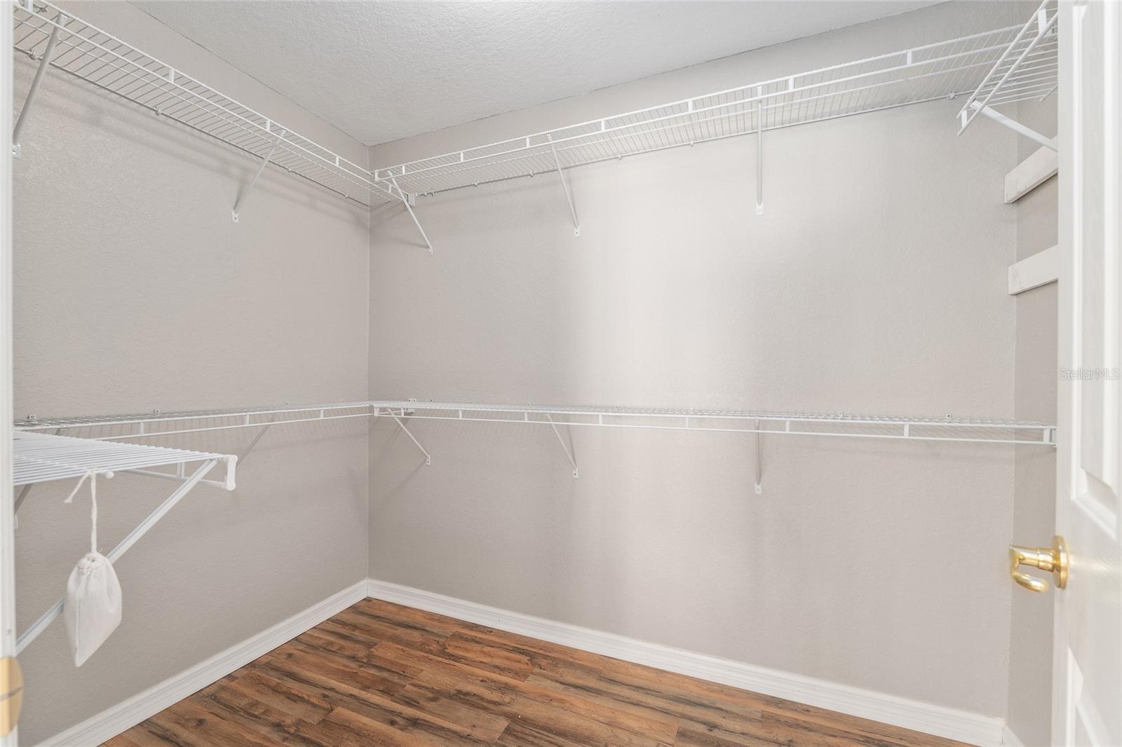 Image 23 of 66 For 11800 91st Circle