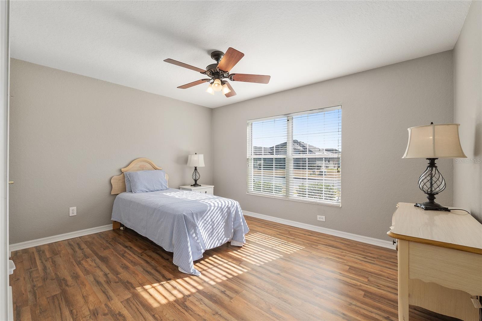 Image 25 of 66 For 11800 91st Circle