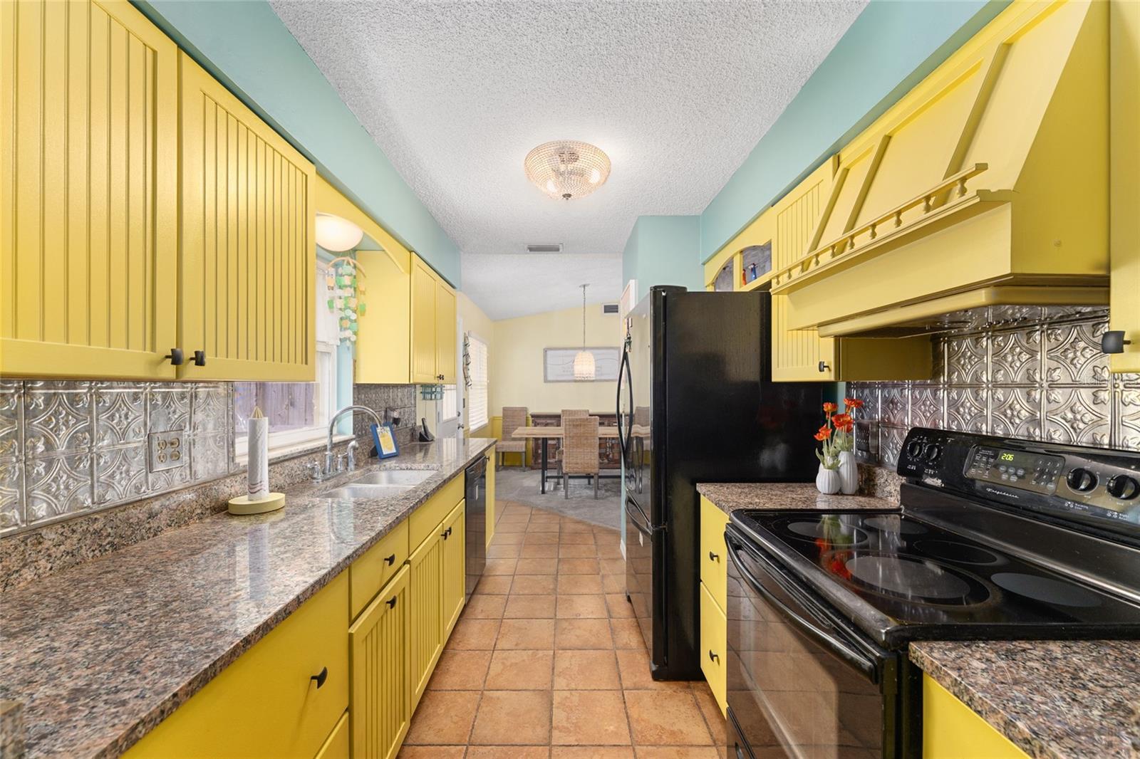 Image 9 of 30 For 2590 42nd Place