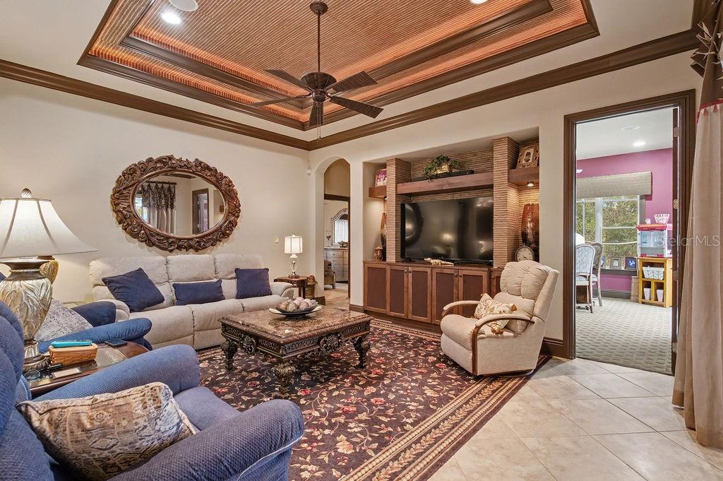 Image 14 of 51 For 6662 179th Avenue Road