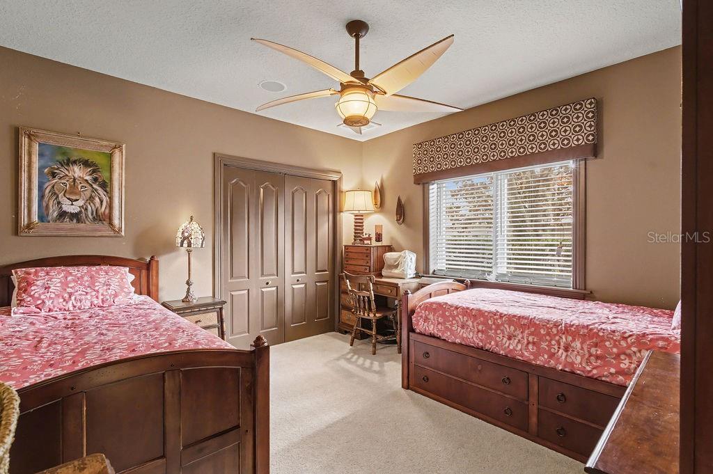 Image 22 of 51 For 6662 179th Avenue Road