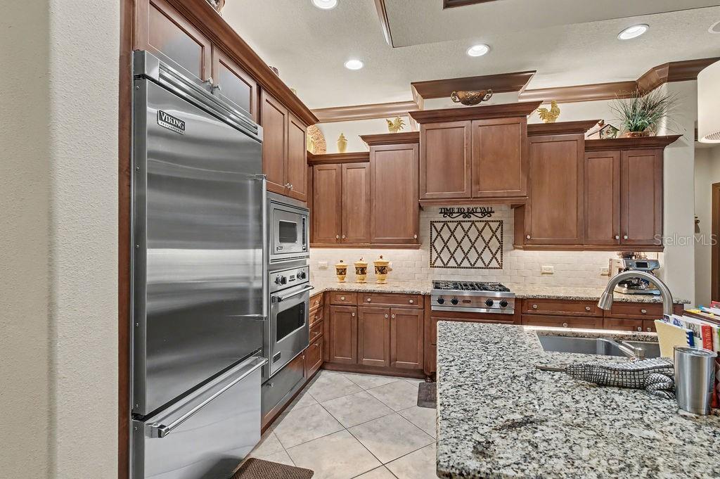 Image 9 of 51 For 6662 179th Avenue Road