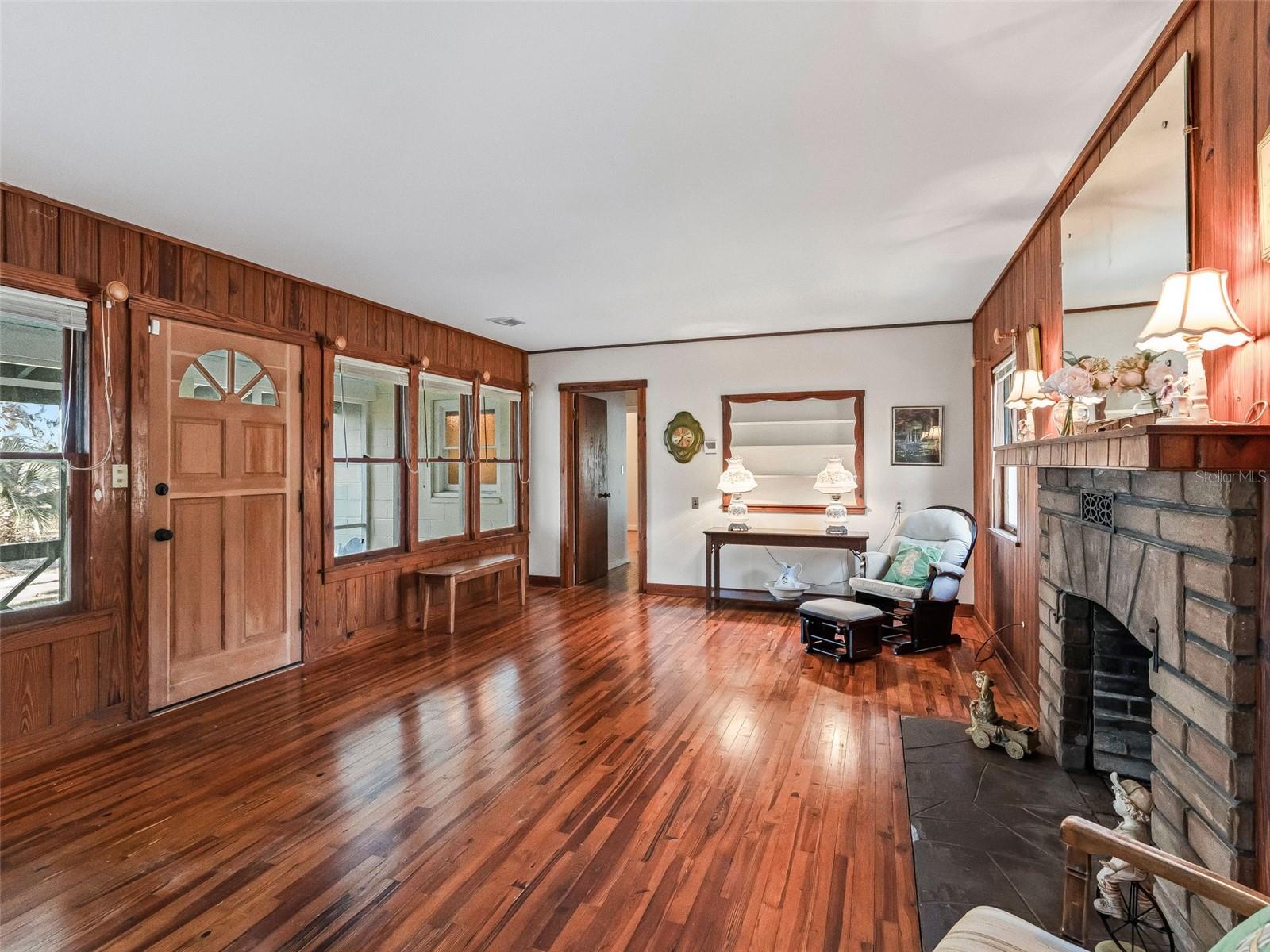 Image 11 of 54 For 5630 109th Place