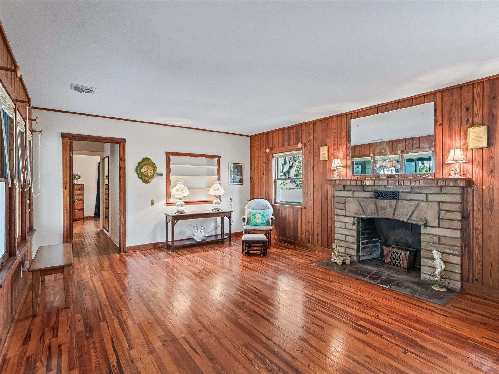 Image 12 of 54 For 5630 109th Place