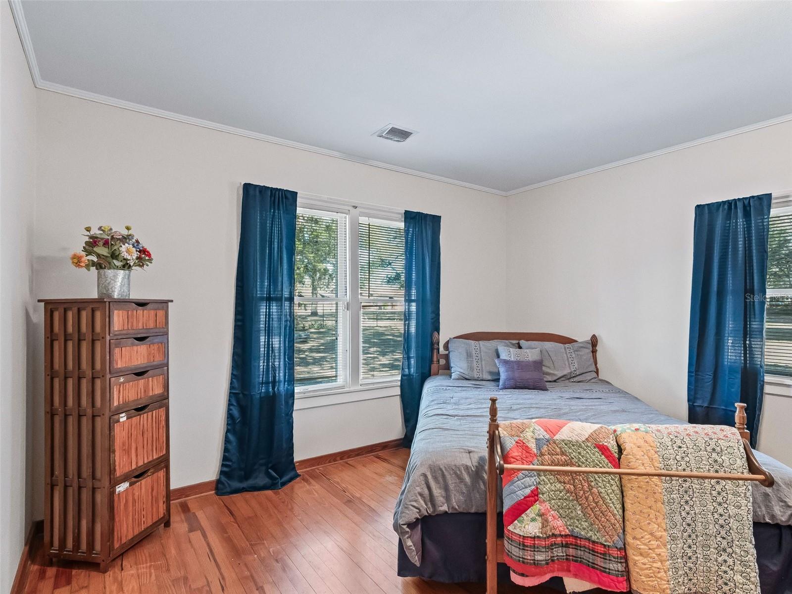 Image 27 of 54 For 5630 109th Place