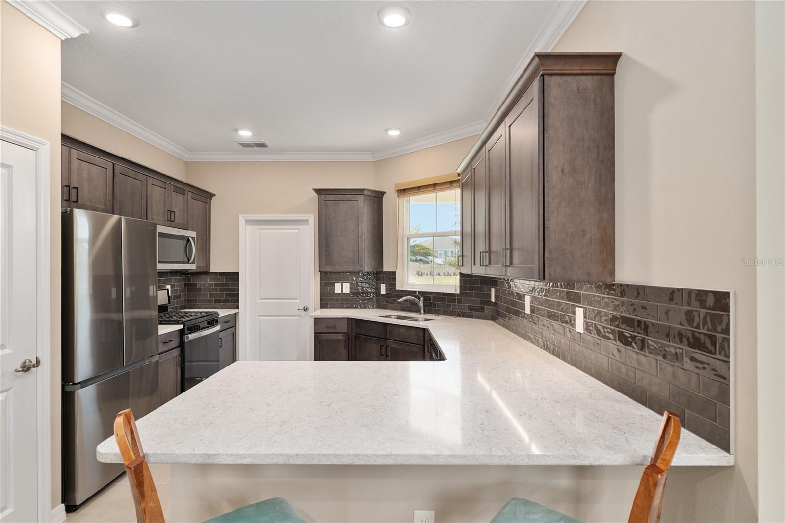 Image 19 of 49 For 9698 103rd Terrace