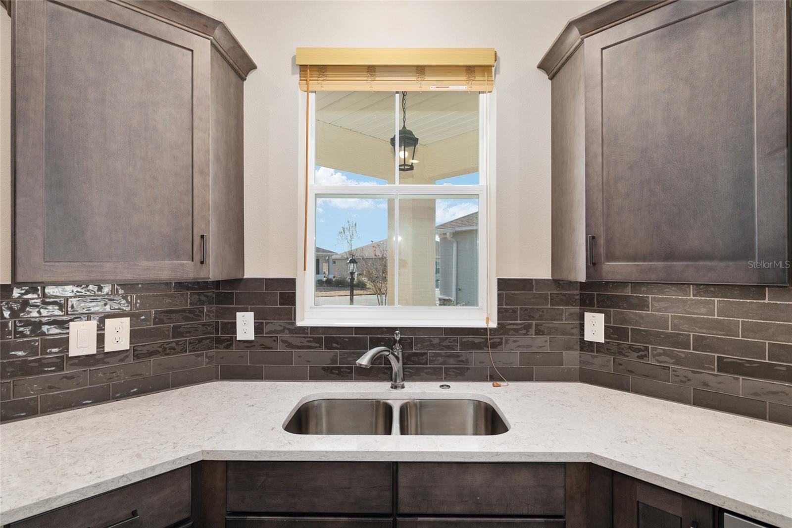 Image 20 of 49 For 9698 103rd Terrace