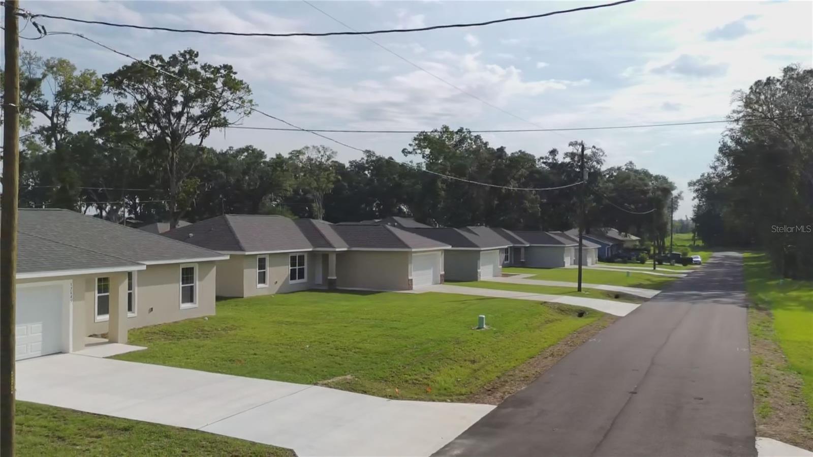 Image 21 of 29 For 17672 112th Lane