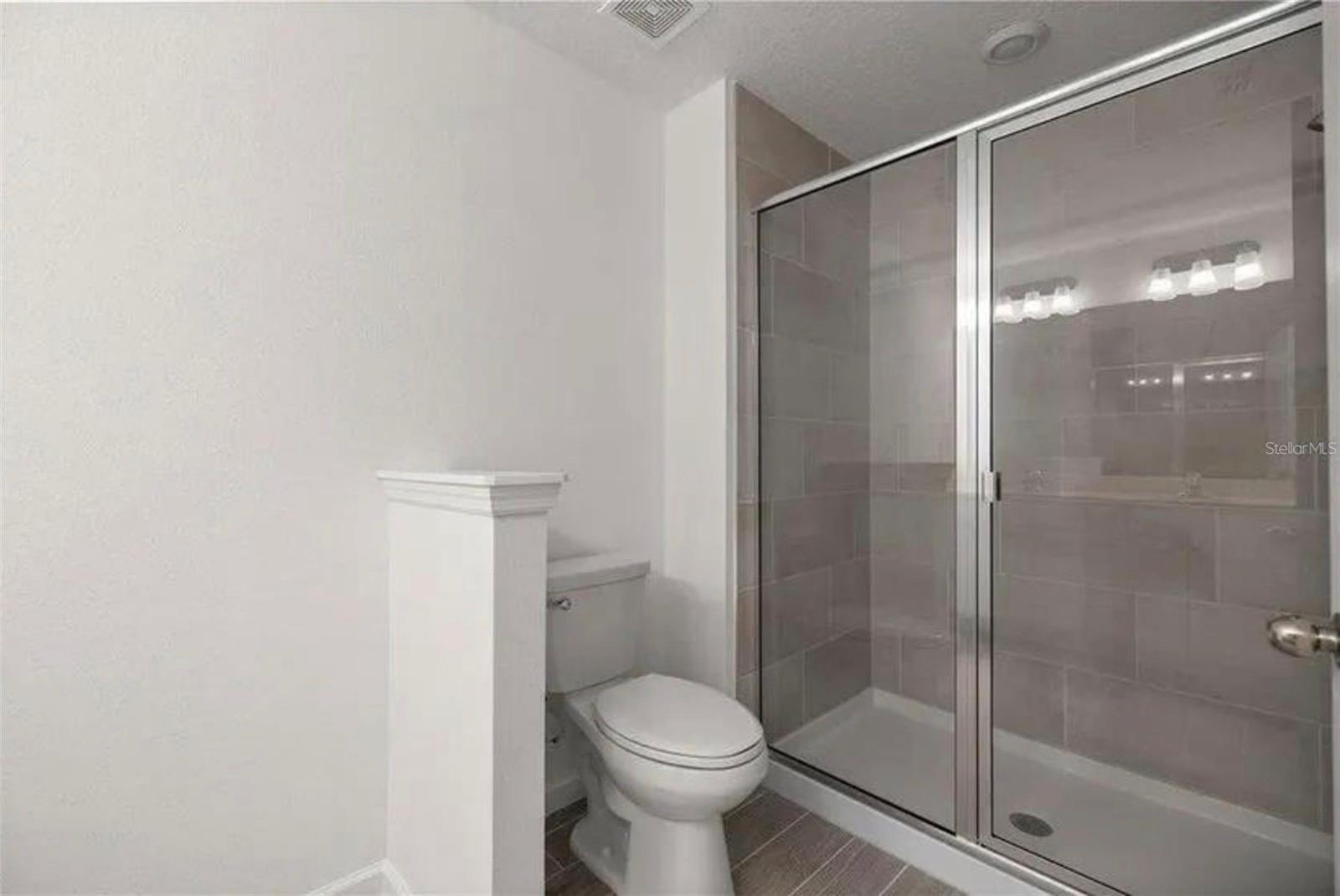 Image 20 of 26 For 3603 37 Av Road