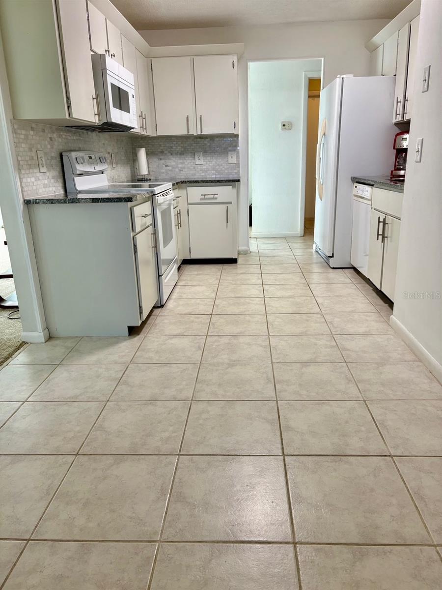 Image 15 of 53 For 21425 Plantation Street