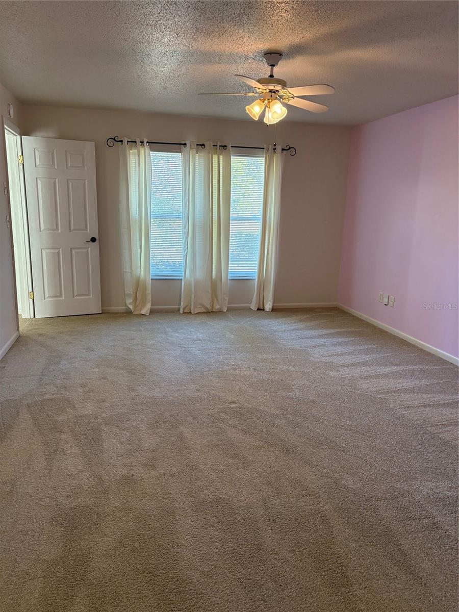 Image 23 of 53 For 21425 Plantation Street