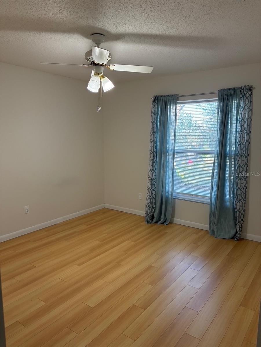 Image 34 of 53 For 21425 Plantation Street