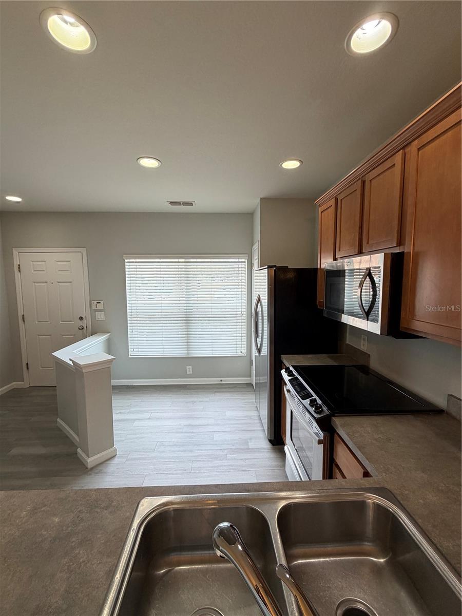 Image 5 of 24 For 4895 Sw 45th St