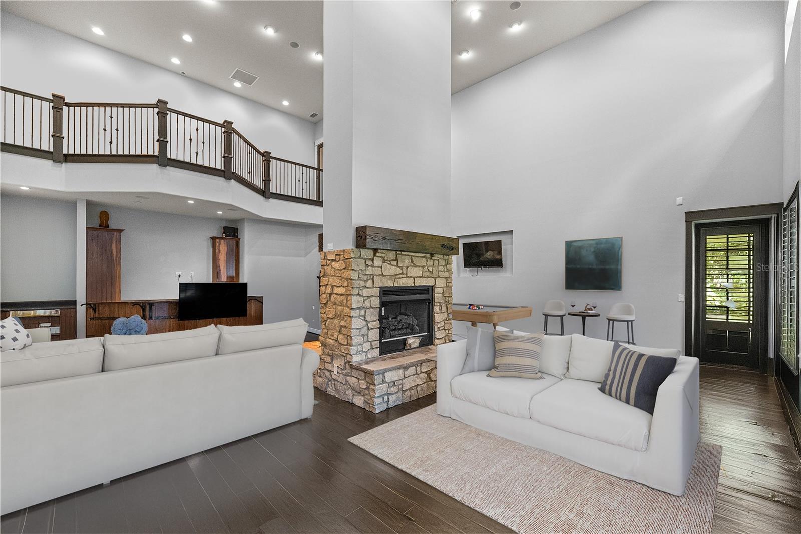 Image 22 of 51 For 1151 10th Street