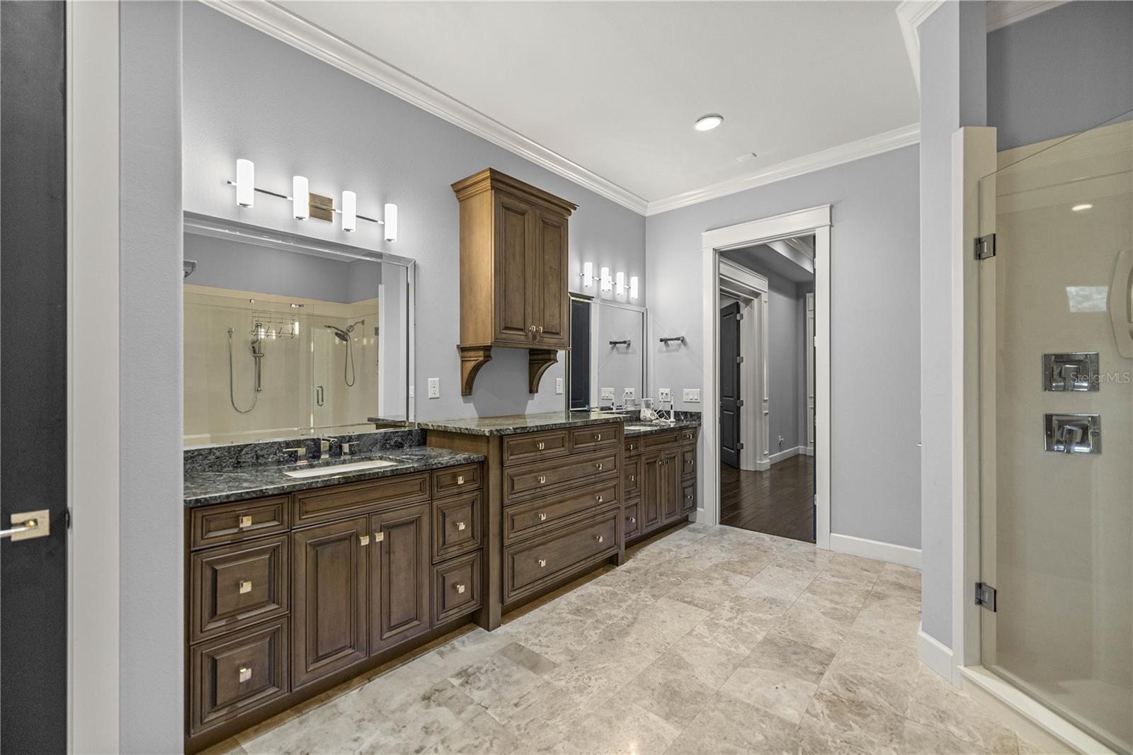 Image 33 of 51 For 1151 10th Street