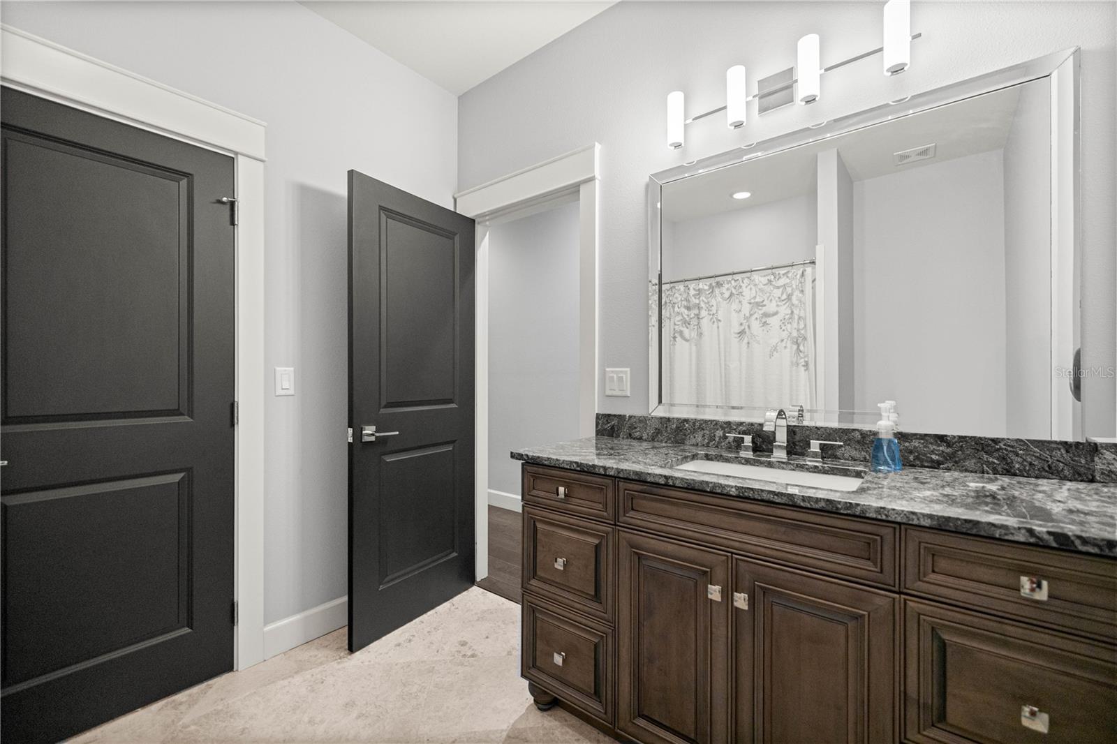 Image 41 of 51 For 1151 10th Street