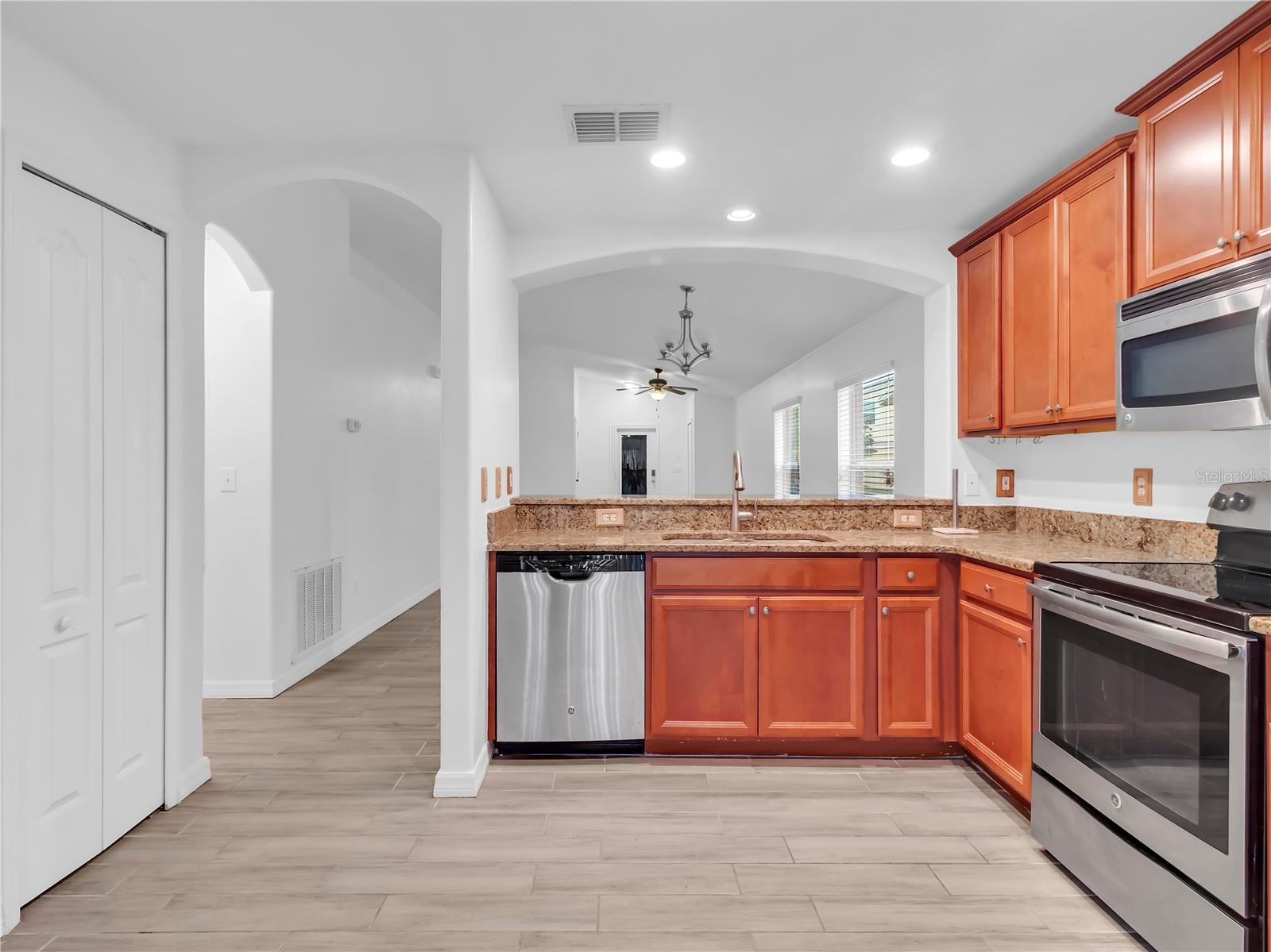 Image 9 of 21 For 1909 Hawks View Drive