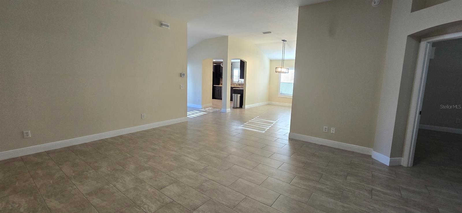 Image 10 of 18 For 2125 Barbosa Court