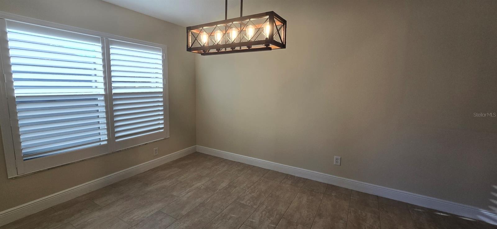 Image 9 of 18 For 2125 Barbosa Court