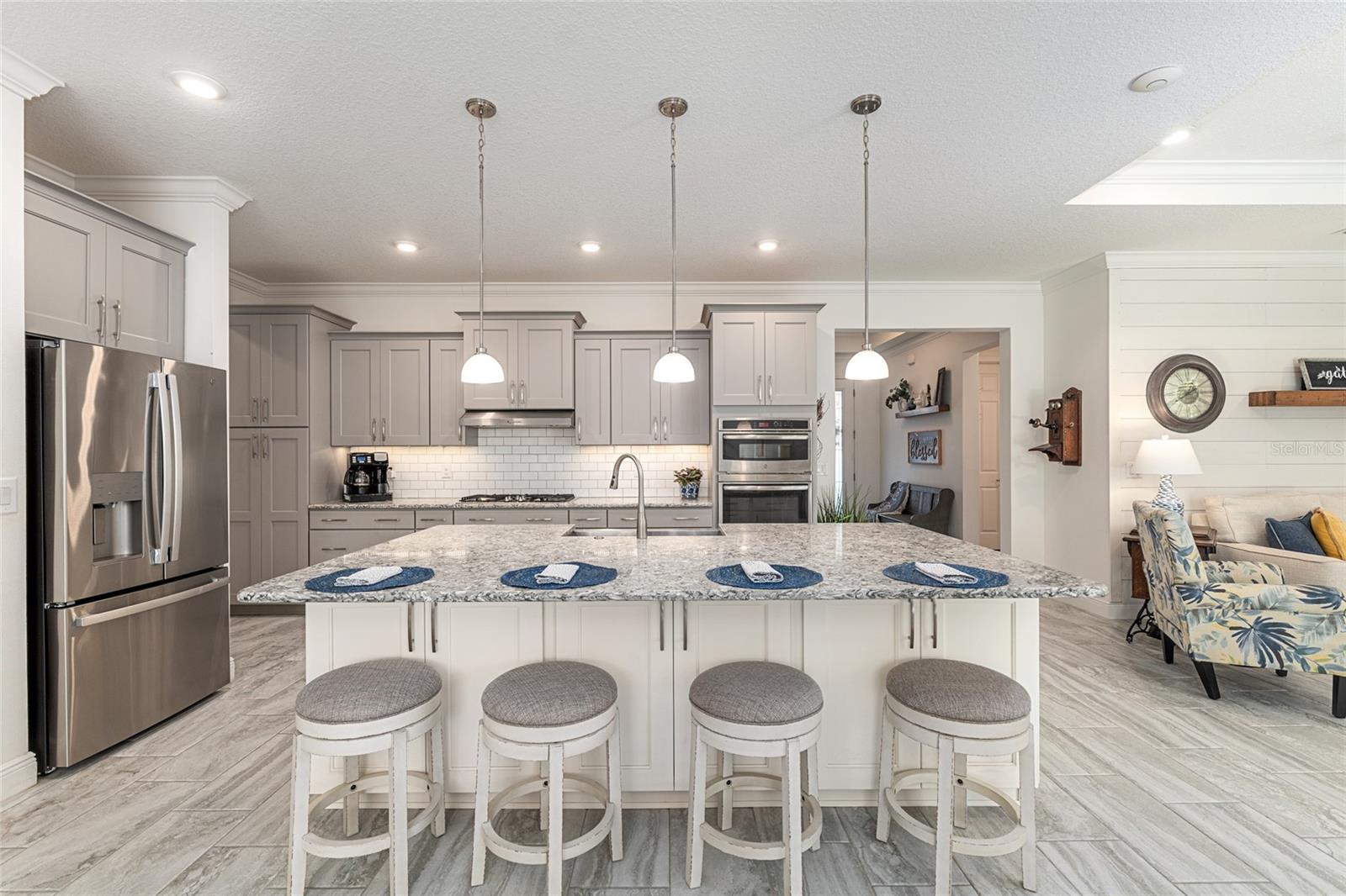 Image 14 of 43 For 9077 81st Loop