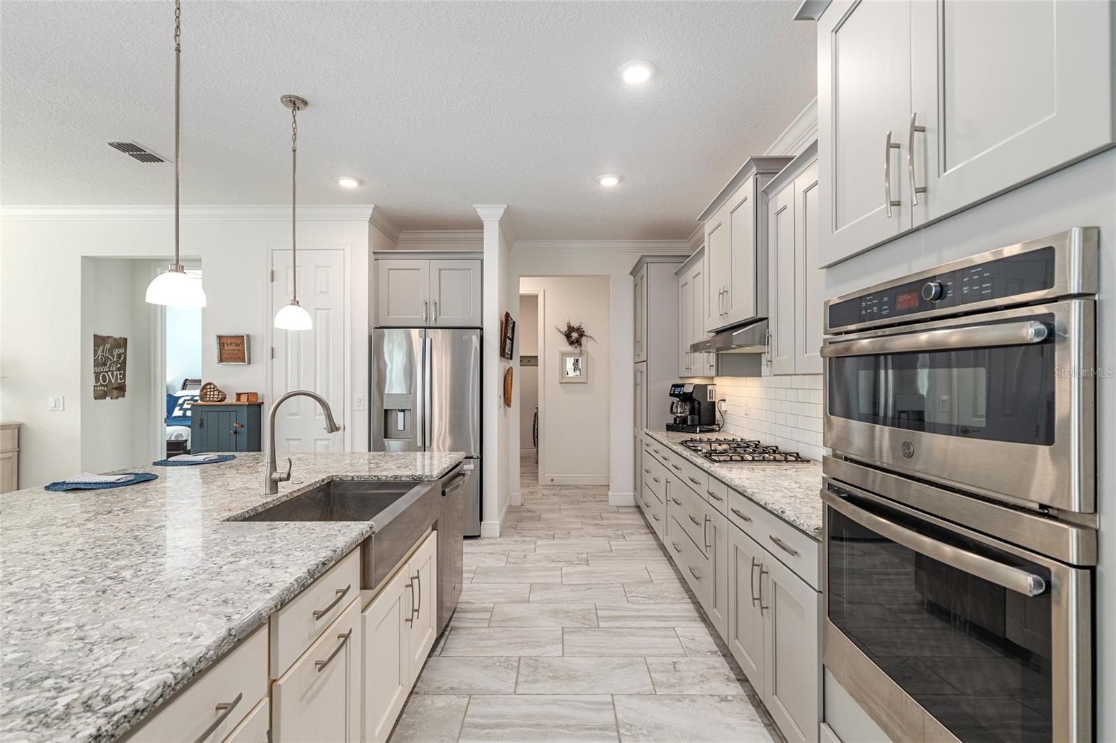 Image 15 of 43 For 9077 81st Loop