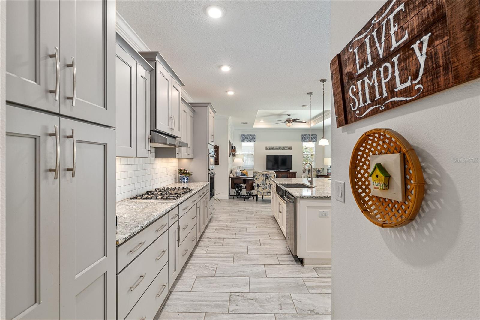 Image 17 of 43 For 9077 81st Loop